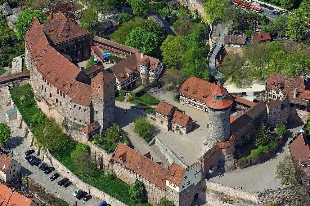 Duerer-Hotel Nuremberg 4*,