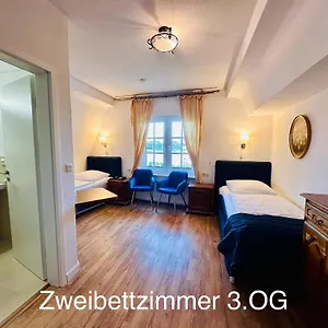 *** Otel Altstadthotel Hayk Am Rhein Almanya